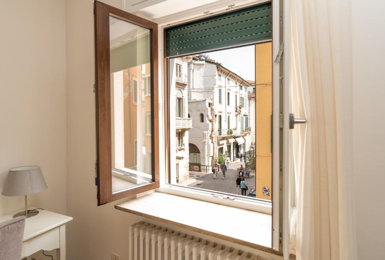 Domus Verona - Elegante Residenza Con Affaccio Su Porta Leoni Екстер'єр фото